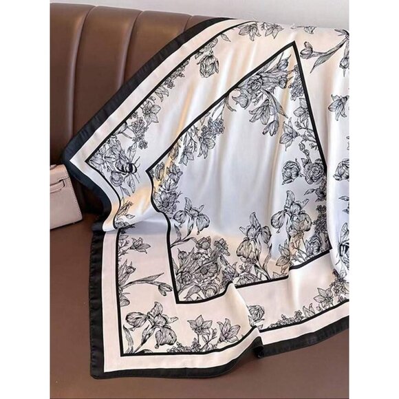 ✨✨Elegant Bandana Square Scarf Silky Satin Soft BLACK WHITE Neck Scarfs Headwrap - Picture 6 of 7